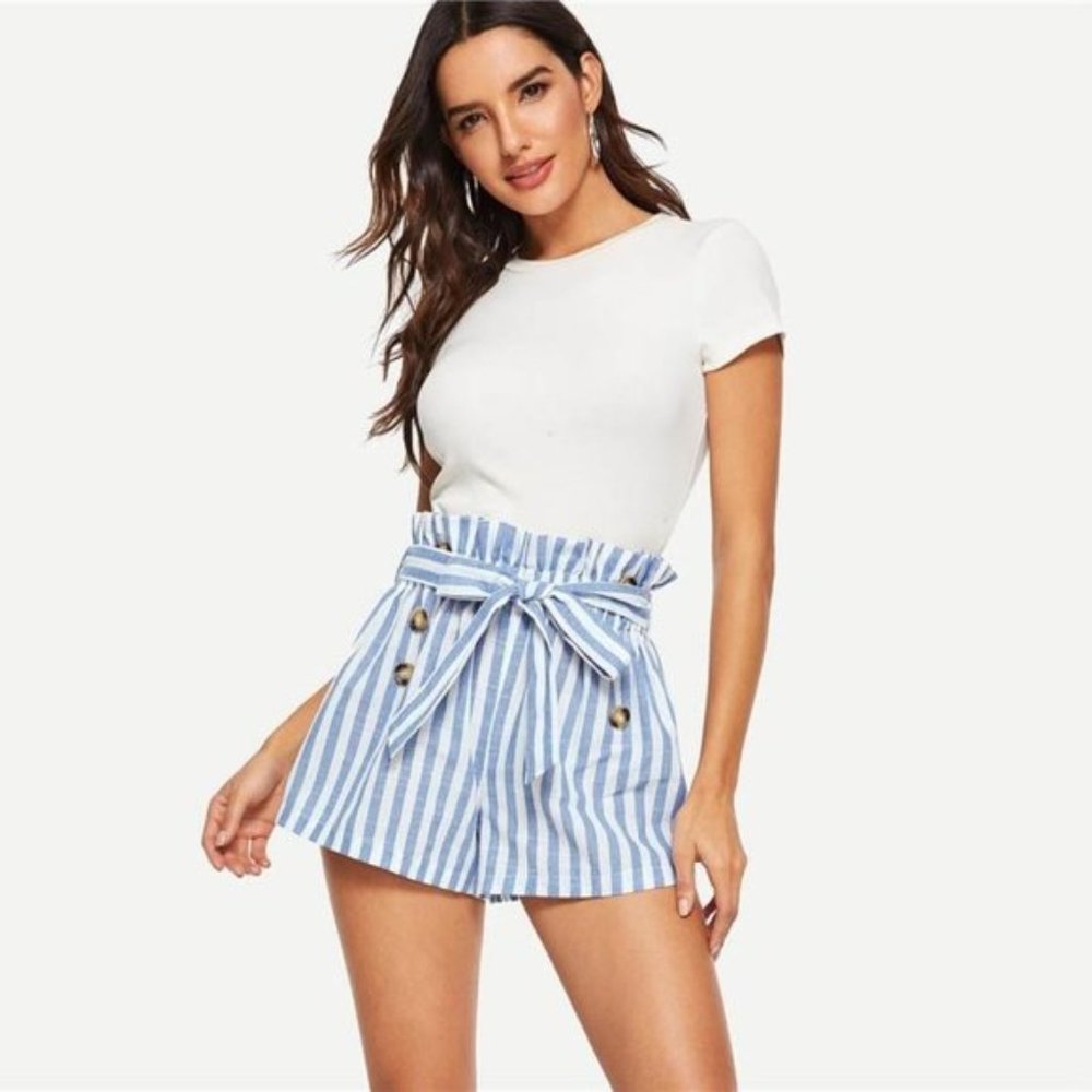 NWOT High Waisted Blue / White Paper Bag Shorts XS